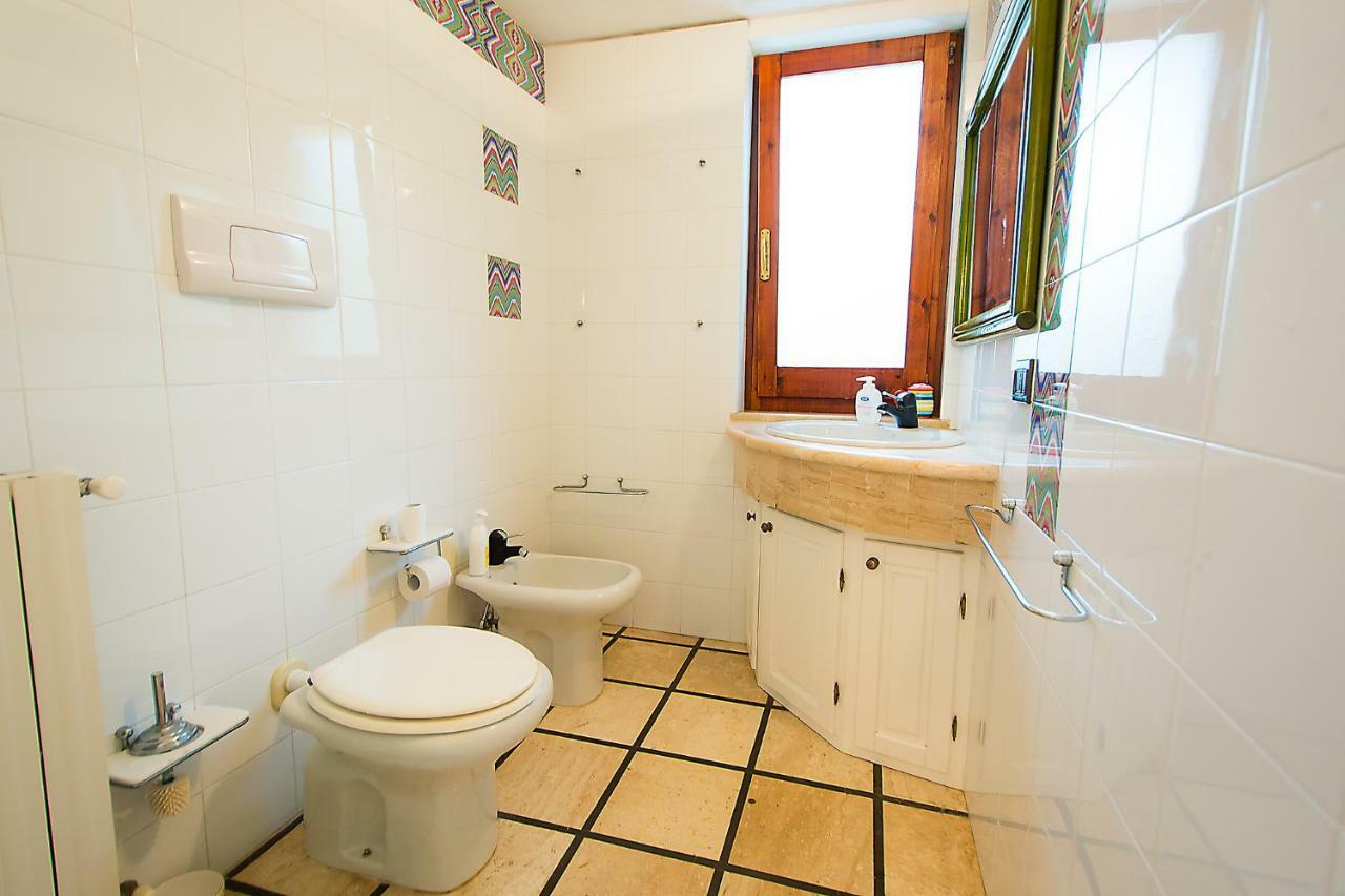Casa Vacanze Rosa Maria Orosei Bagian luar foto